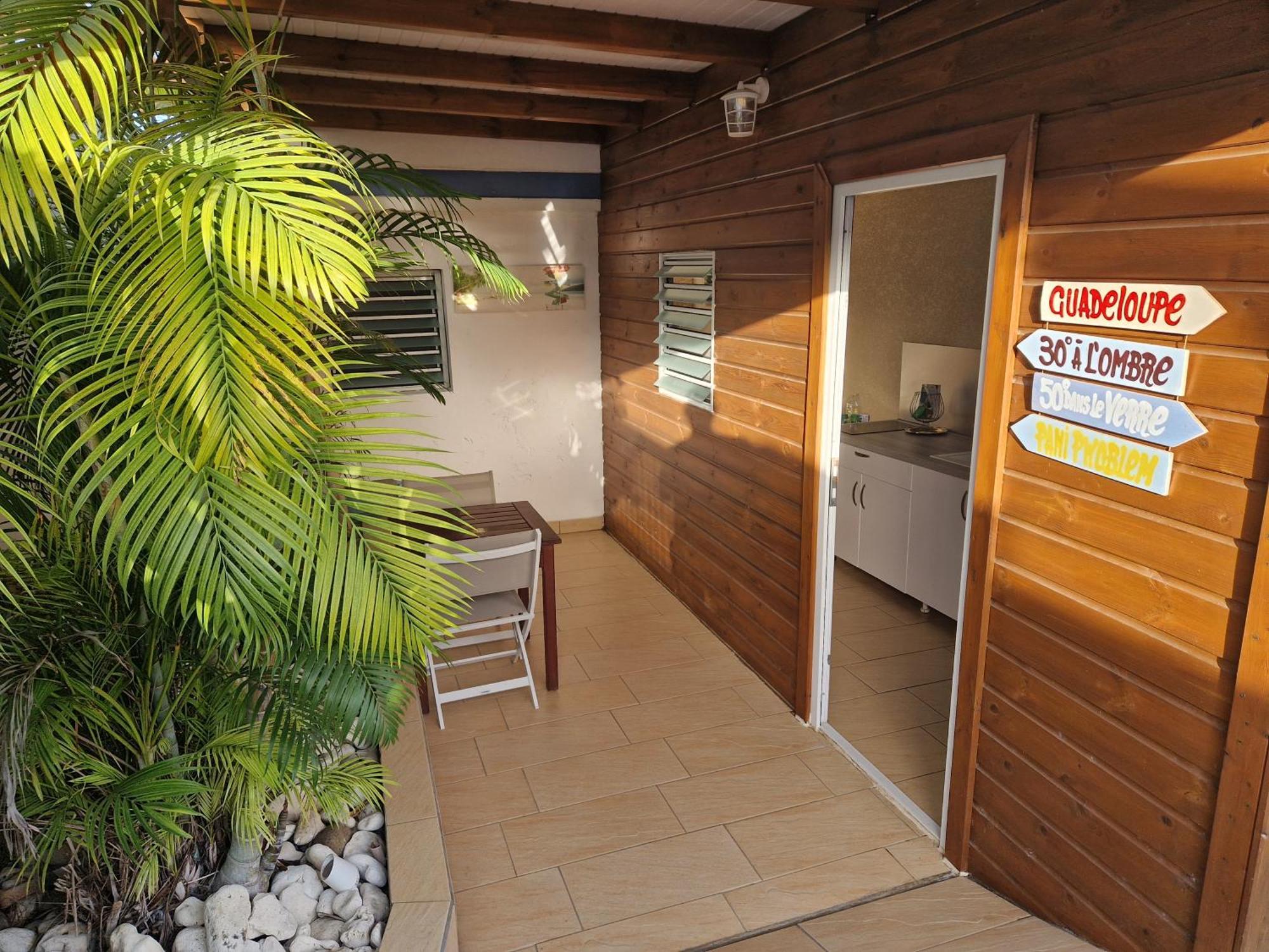 F2 Zen & Green - Piscine Et Confort Baie-Mahault Exterior foto
